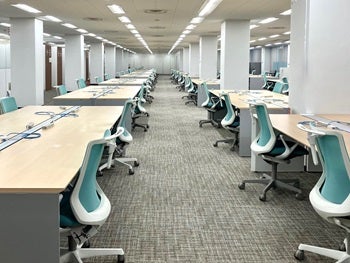 玉川テクノセンターの執務室