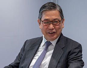 荒井 勝氏